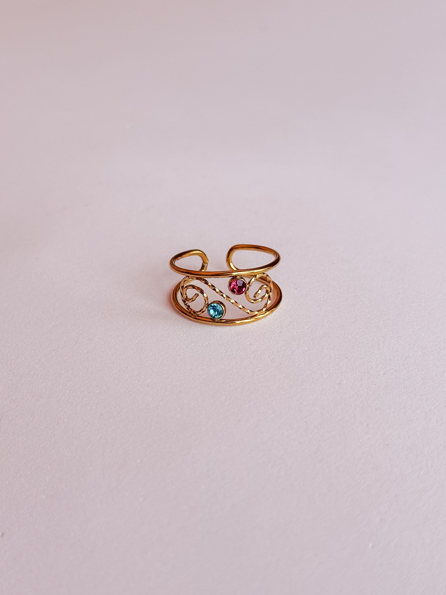 DAINTY DREAMER
