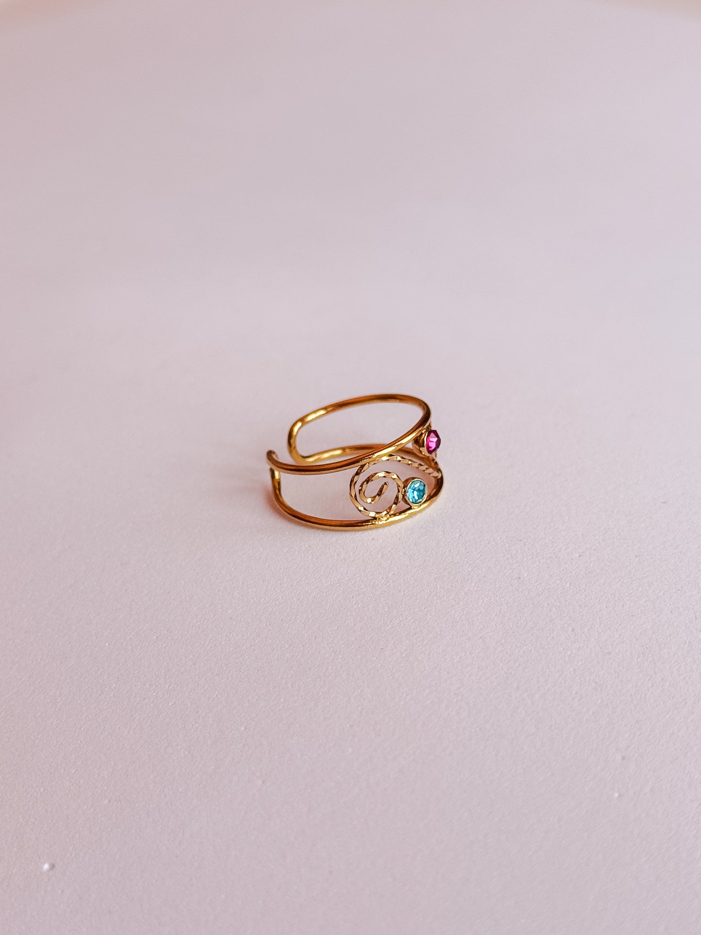 DAINTY DREAMER