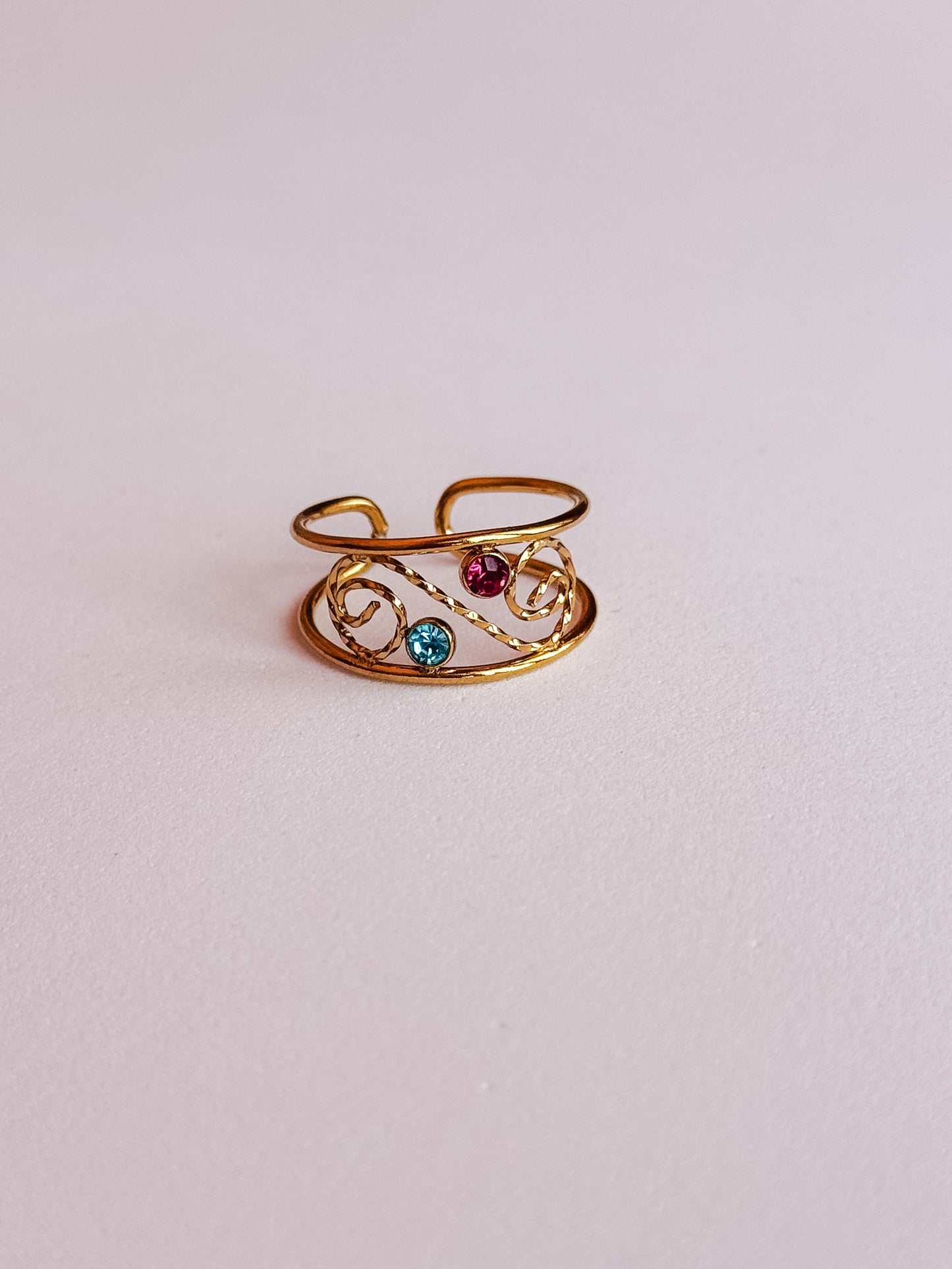 DAINTY DREAMER